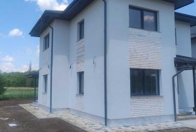 Casă cu 4 camere în Central - 6