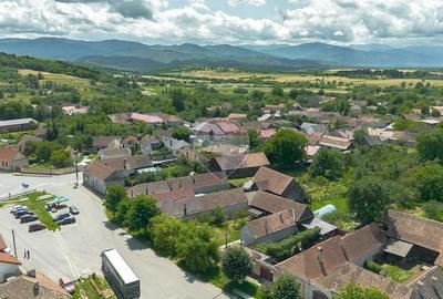 Casă cu Teren 931 Mp în Șinca