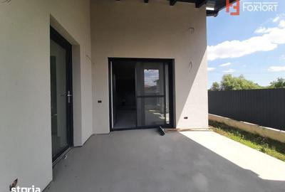Casă cu 4 camere cu Teren 287 Mp în Remetea Mare
