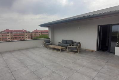 Apartament cu 3 camere decomandat în Drumul Taberei