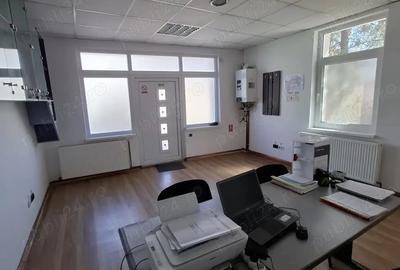 Spațiu comercial, de 55 mp, în Rovine - 3