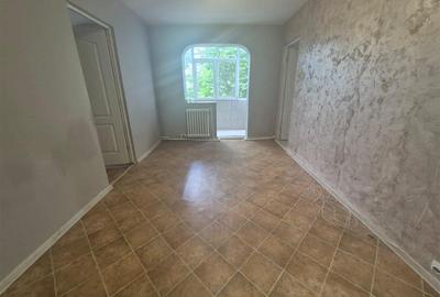 Apartament cu 2 camere nedecomandat în Alexandru cel Bun