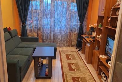 Apartament cu 2 camere semidecomandat în Victoriei