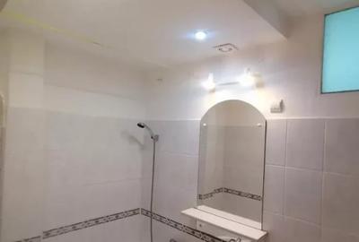 Garsonieră decomandată în Răcădău