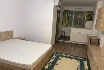 Garsonieră semidecomandată în Basarabia