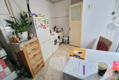 Apartament cu 2 camere decomandat în Plopilor