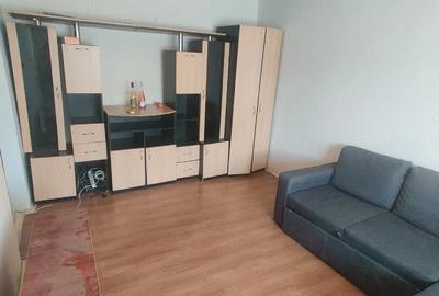 Garsonieră decomandată în Fabric