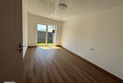 Casă cu 4 camere în Purcăreni - 6