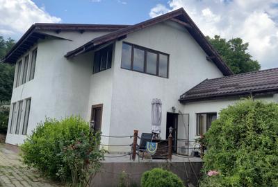 Casă cu 4 camere în Nișcov - 1