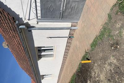 Casă cu 2 camere cu Teren 500 Mp în Central - 10