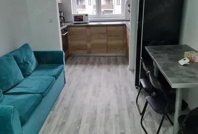 Apartament cu 3 camere decomandat în Central - 1