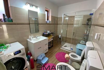 Casă individuală cu 4 camere cu Canalizare în Hipodrom 1 - 9