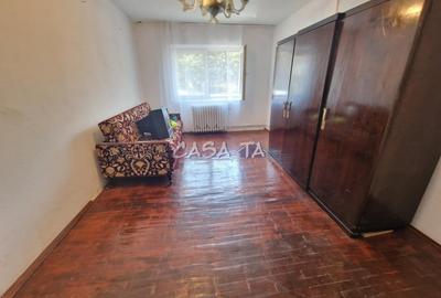 Apartament cu 3 camere decomandat în 9 Mai