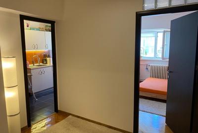 Apartament cu 3 camere semidecomandat în Calea Victoriei - 1