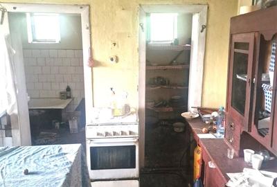 Casă cu 2 camere cu Teren 5500 Mp în Letca