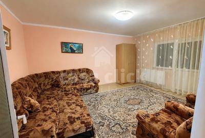 Apartament cu 2 camere decomandat, mobilat în Micro 17 - 1