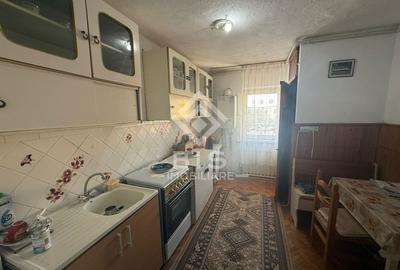 Apartament cu 3 camere decomandat în Central - 4