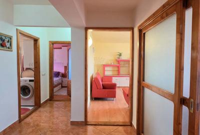 Apartament cu 3 camere decomandat în Cantemir - 11