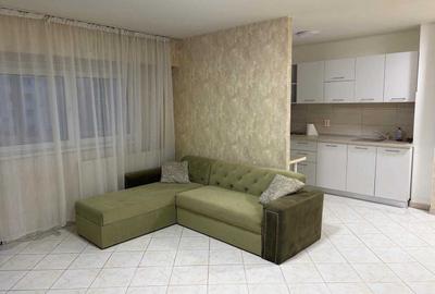 Apartament cu 3 camere decomandat, mobilat în Doamna Ghica