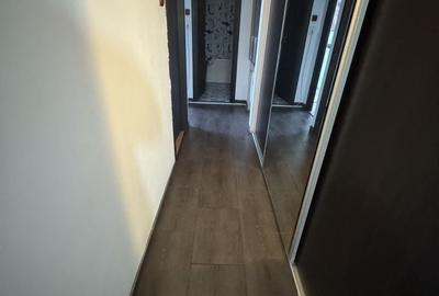 Apartament cu 3 camere decomandat în Rahova