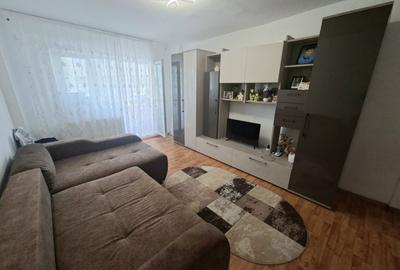 Apartament cu 2 camere decomandat, mobilat în Codlea