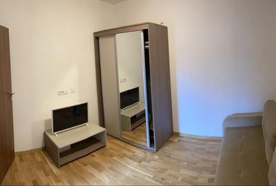 Casă cu 3 camere cu Teren 650 Mp în Șimnicu de Sus
