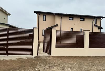 Duplex cu 3 camere cu Teren 300 Mp în Odăi