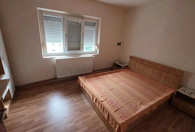 Apartament cu 3 camere semidecomandat în Central - 4