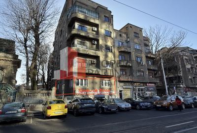 Birou, de 83 mp, în Universitate