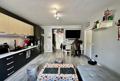Apartament cu 3 camere semidecomandat, mobilat în Florești - 4