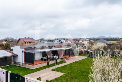 Casă individuală cu 3 camere cu Canalizare în Stupini - 17