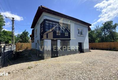 Casă cu 4 camere cu Teren 782 Mp în Central - 7