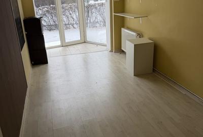 Spațiu comercial, de 70 mp, în Central - 1