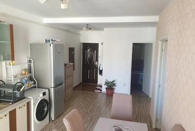 Apartament cu 3 camere decomandat, mobilat în Florești