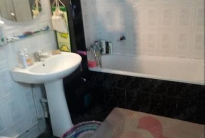 Casă cu 6 camere cu Teren 2200 Mp în Jilavele - 10