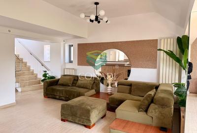 Apartament cu 4 camere decomandat în Cotroceni