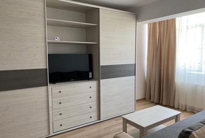 Garsonieră decomandată în Central - 1