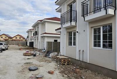 Casă cu 2 camere cu Teren 150 Mp în Sânandrei
