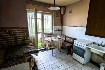 Apartament cu 2 camere decomandat în Craiter
