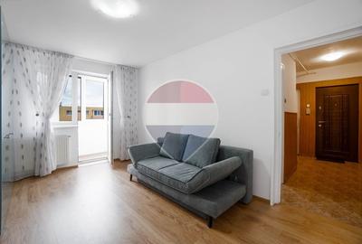 Apartament cu 3 camere decomandat în Griviței