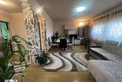 Casă cu 6 camere cu Teren 1400 Mp în Apahida - 1