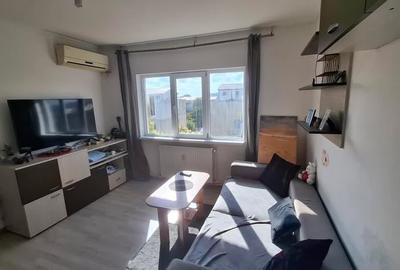 Apartament cu 2 camere decomandat, mobilat în Poarta 6