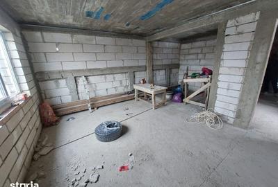 Casă cu 4 camere cu Teren 538 Mp în Priseaca - 8