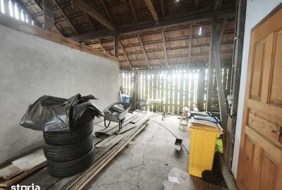 Casă cu 2 camere cu Teren 2400 Mp în Central - 2