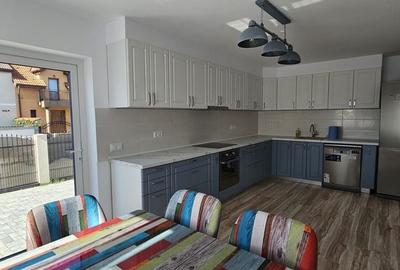 Casă cu 4 camere cu Teren 340 Mp în Tineretului