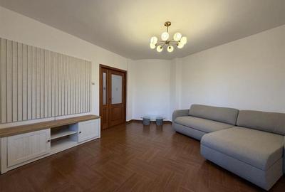 Apartament cu 2 camere decomandat, mobilat în Republicii