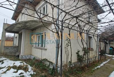 Casă individuală cu 5 camere cu Canalizare în Ronaț - 1
