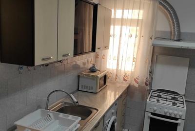 Apartament cu 2 camere decomandat în Drumul Taberei