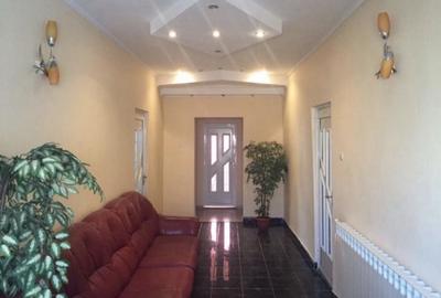 Casă cu 4 camere decomandat în Păcurari - 3