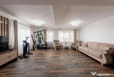 Casă cu 3 camere cu Teren 477 Mp în Bradu